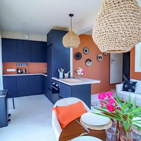 Fabulous Duplex Morane Apartment *