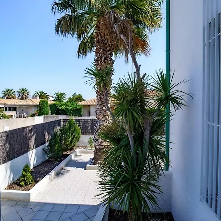 Апартаменты Le Duplex De La Morane - Piscine Privee