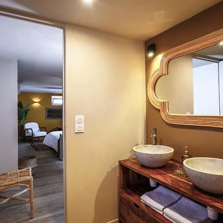 Апартаменты Le Duplex De La Morane - Piscine Privee