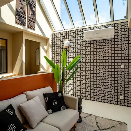 Fabulous Duplex Morane Apartment